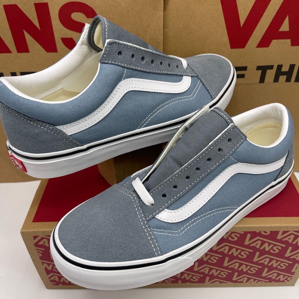 Vans WMNS Old Skool
Color Theory Stormy Weather
VN000D9YRV2 Sneakers s - Picture 12 of 16